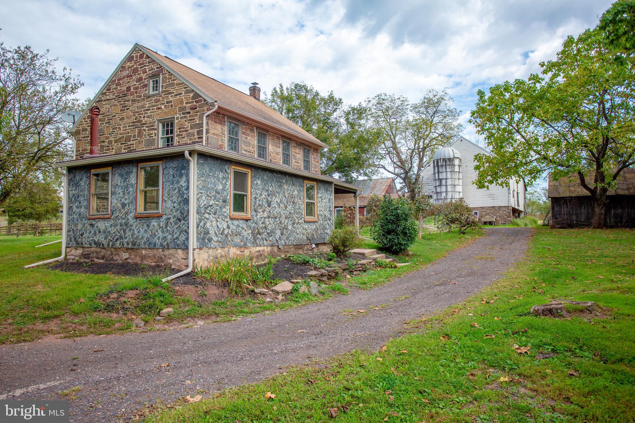 658 Quarry Road Harleysville, PA 19438 - Photo 4 of 21