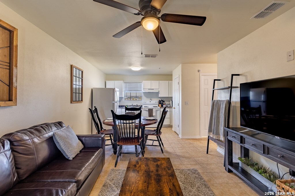 391 Riverside Drive, Unit 12 Eagle Pass, TX 78852 - Photo 6 of 32