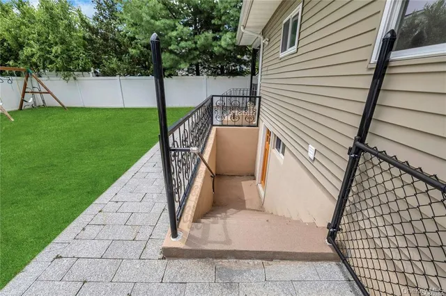 $779,999 | 531 Old Country Road, Plainview, NY 11803