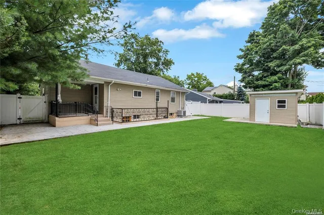 $779,999 | 531 Old Country Road, Plainview, NY 11803