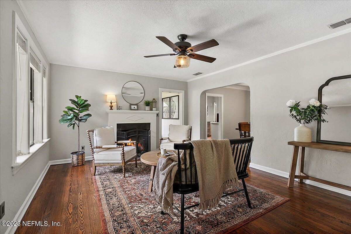 1445 Nicholson Road Jacksonville, FL 32207 - Photo 4 of 31 a view of a livingroom with furniture and a fireplace