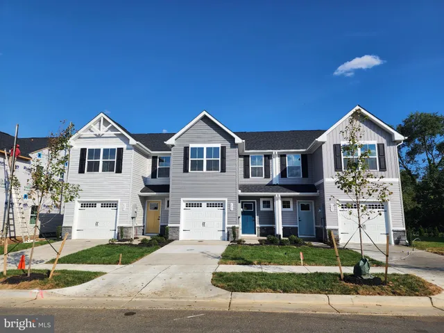 $2,100 | 623 Laurelwood Circle, Winchester, VA 22601
