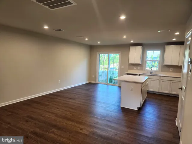 $2,100 | 623 Laurelwood Circle, Winchester, VA 22601