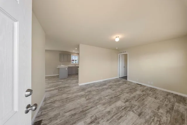 $199,950 | 317 Moffat Boulevard, Unit 7, Manteca, CA 95336