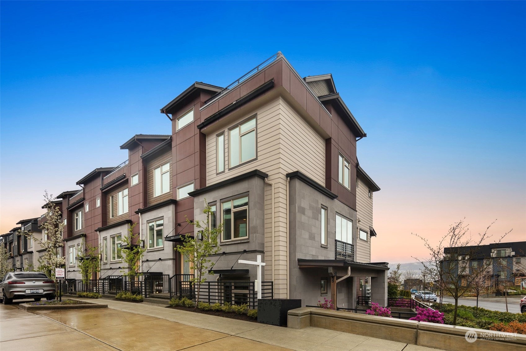 989 7th Avenue Northeast, Unit 15 1, Issaquah, WA 98029 Compass