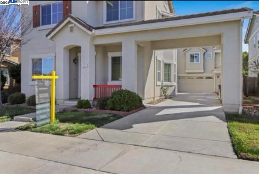 557 Stetson Drive Oakdale, CA 95361 - Photo 2 of 8 a front view of a house
