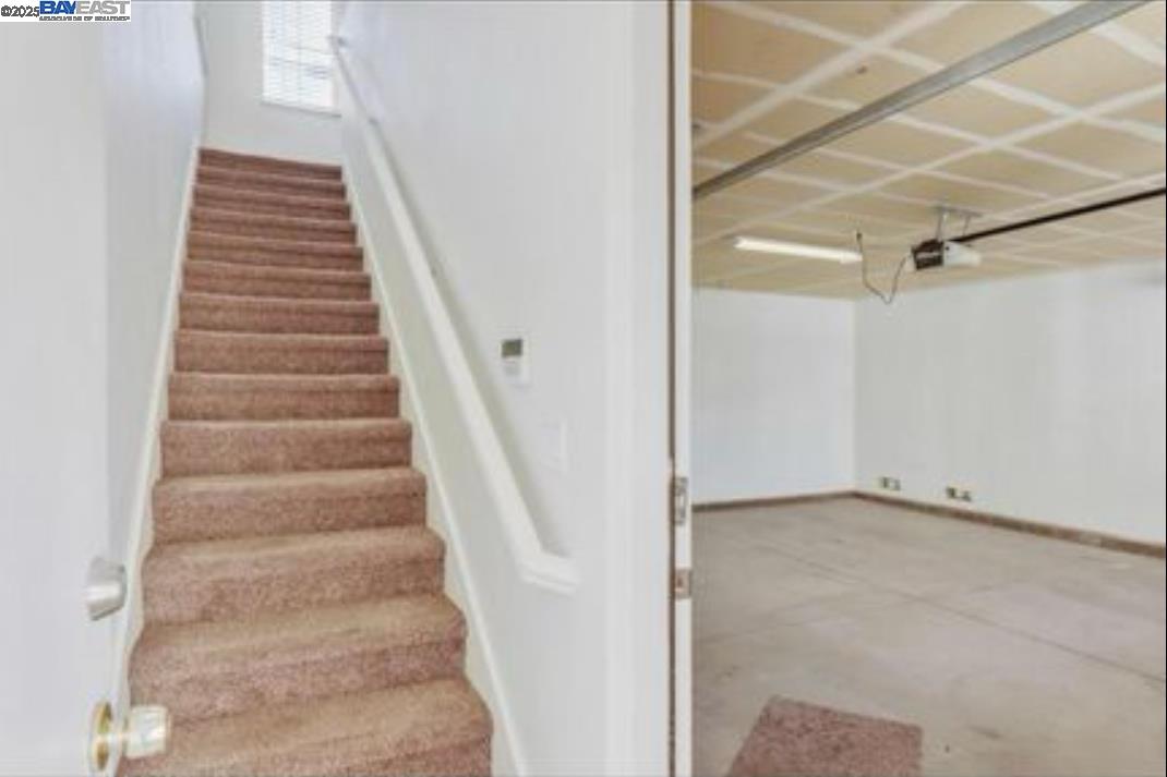 557 Stetson Drive Oakdale, CA 95361 - Photo 4 of 8 a view of an entryway