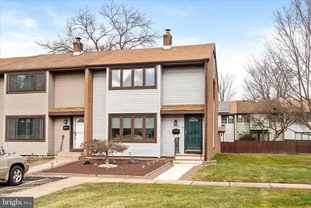 $479,900 | 766 Twin Rivers Drive North, East Windsor, NJ 08520