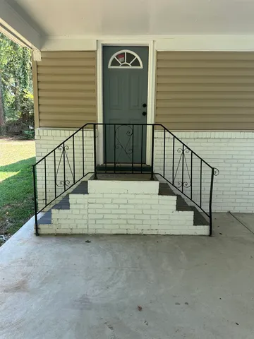 $195,900 | 3402 Lakeview Road, Memphis, TN 38116