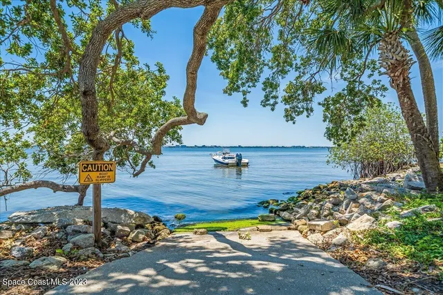 $2,750 | 3256 Sea Oats Circle, Melbourne Beach, FL 32951