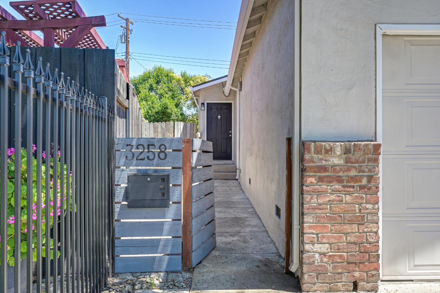 3256 Strevel Way Sacramento, CA 95821 - Photo 34 of 50