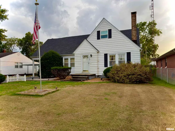 $125,000 | 135 10th Street, Carmi, IL 62821