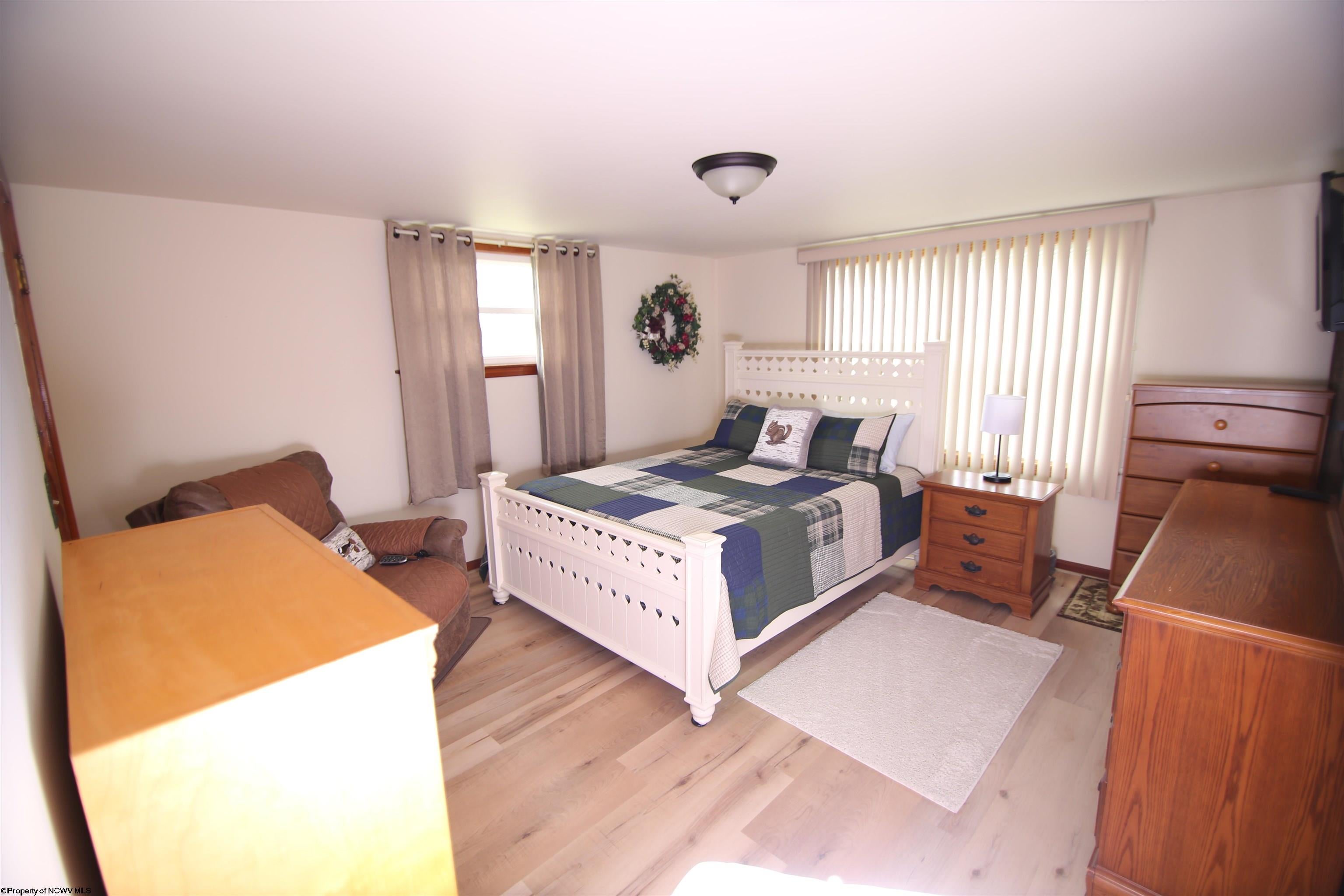 12 Levels Road Fairmont, WV 26554 - Photo 4 of 14 Gallery Image 4