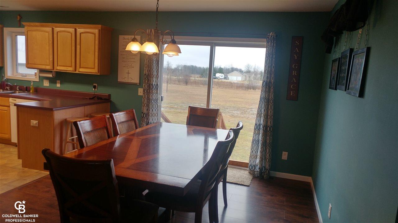 9951 Metcalf Road Avoca, MI 48006 - Photo 12 of 35 31312625-11.JPG