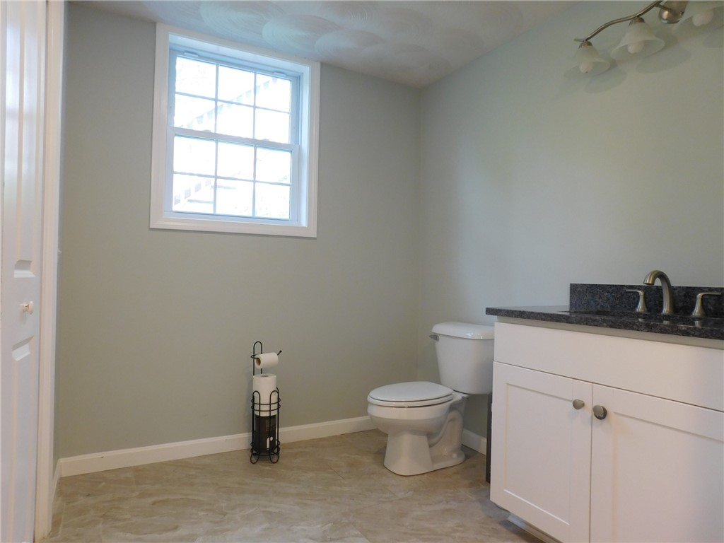 476 Ledge Road Coventry, RI 02816 - Photo 29 of 37 Gallery Image 29
