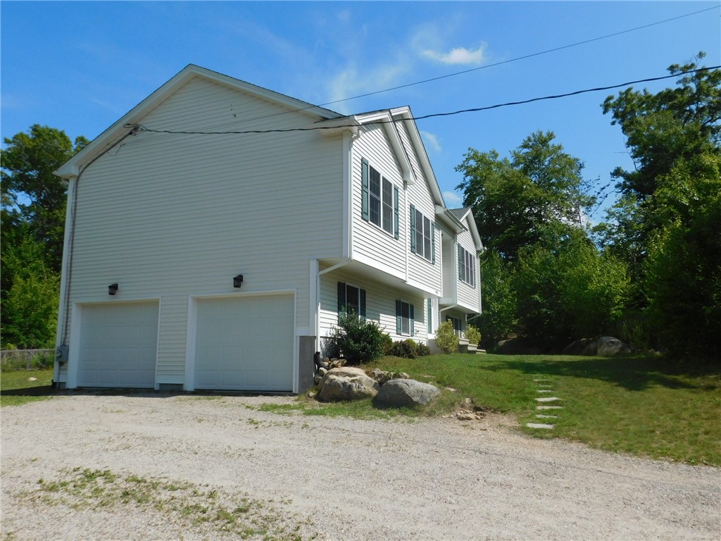 476 Ledge Road Coventry, RI 02816 - Photo 8 of 37 Gallery Image 8