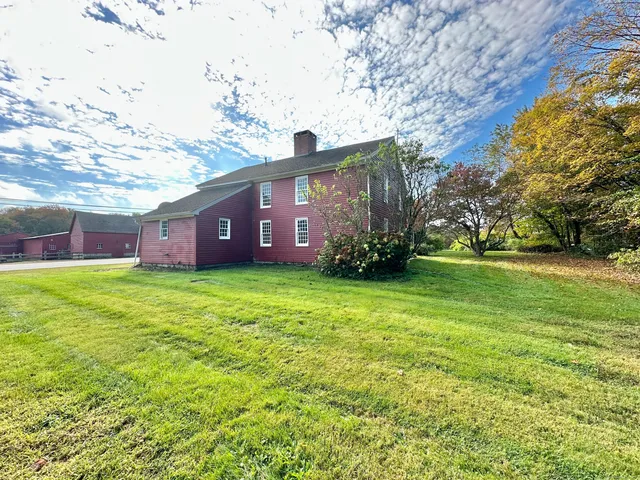$325,000 | 381 Highway 164, Preston, CT 06365