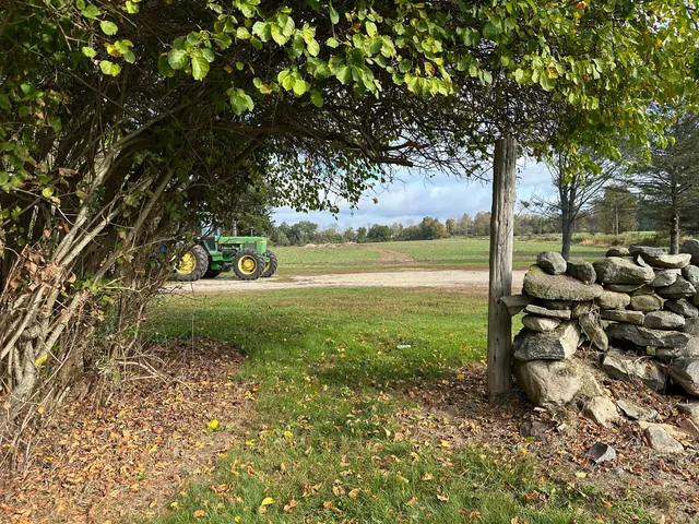 $325,000 | 381 Highway 164, Preston, CT 06365