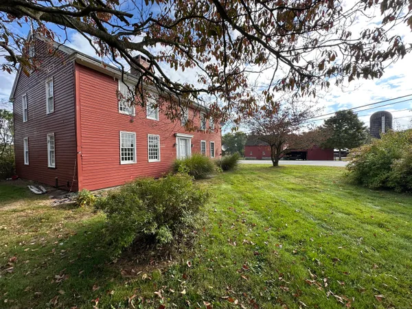 $325,000 | 381 Highway 164, Preston, CT 06365