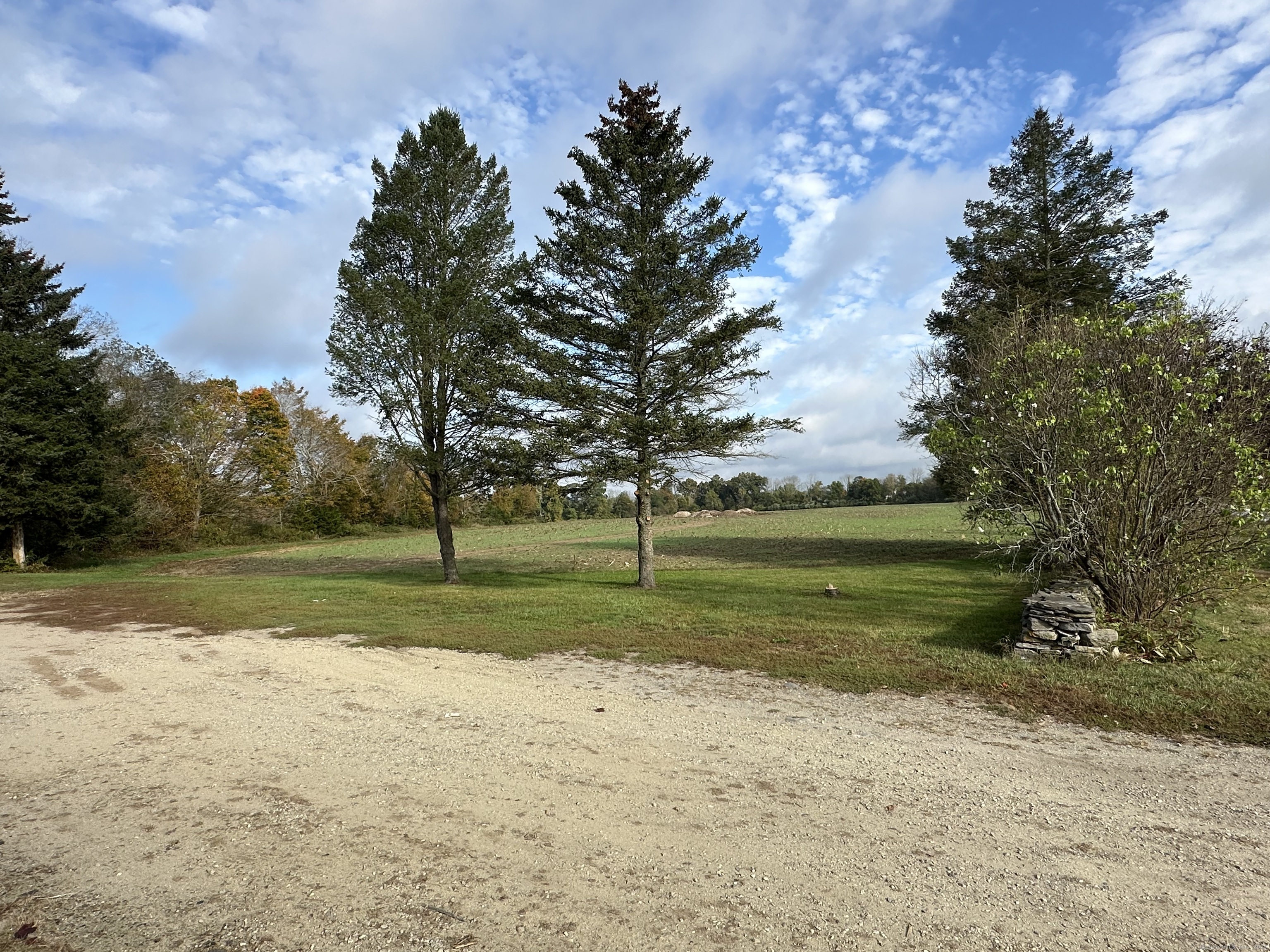 381 Highway 164 Preston, CT 06365 - Photo 6 of 39