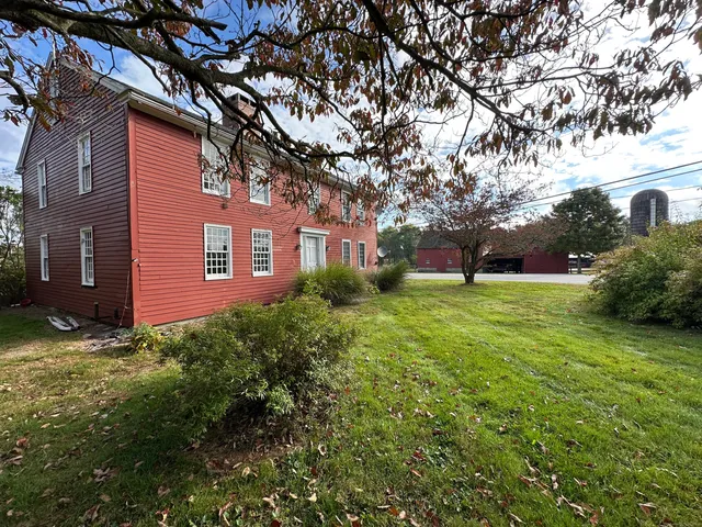 $325,000 | 381 Highway 164, Preston, CT 06365