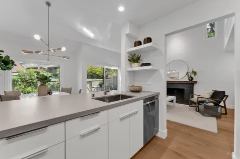 $1,330,000 | 33 Willow Lane, Sausalito, CA 94965