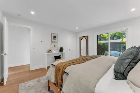 $1,330,000 | 33 Willow Lane, Sausalito, CA 94965