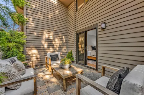 $1,330,000 | 33 Willow Lane, Sausalito, CA 94965