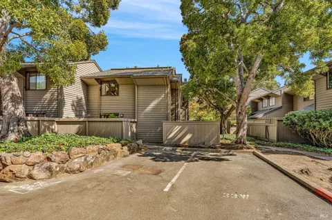 $1,330,000 | 33 Willow Lane, Sausalito, CA 94965