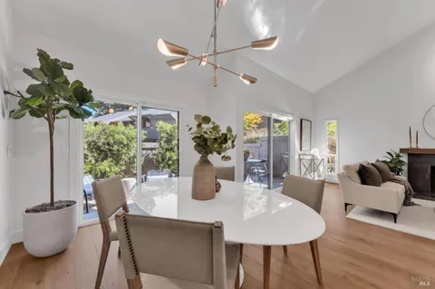 $1,330,000 | 33 Willow Lane, Sausalito, CA 94965