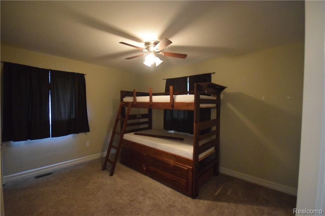 720 North Road Fenton, MI 48430 - Photo 11 of 20 DSC_0028.JPG