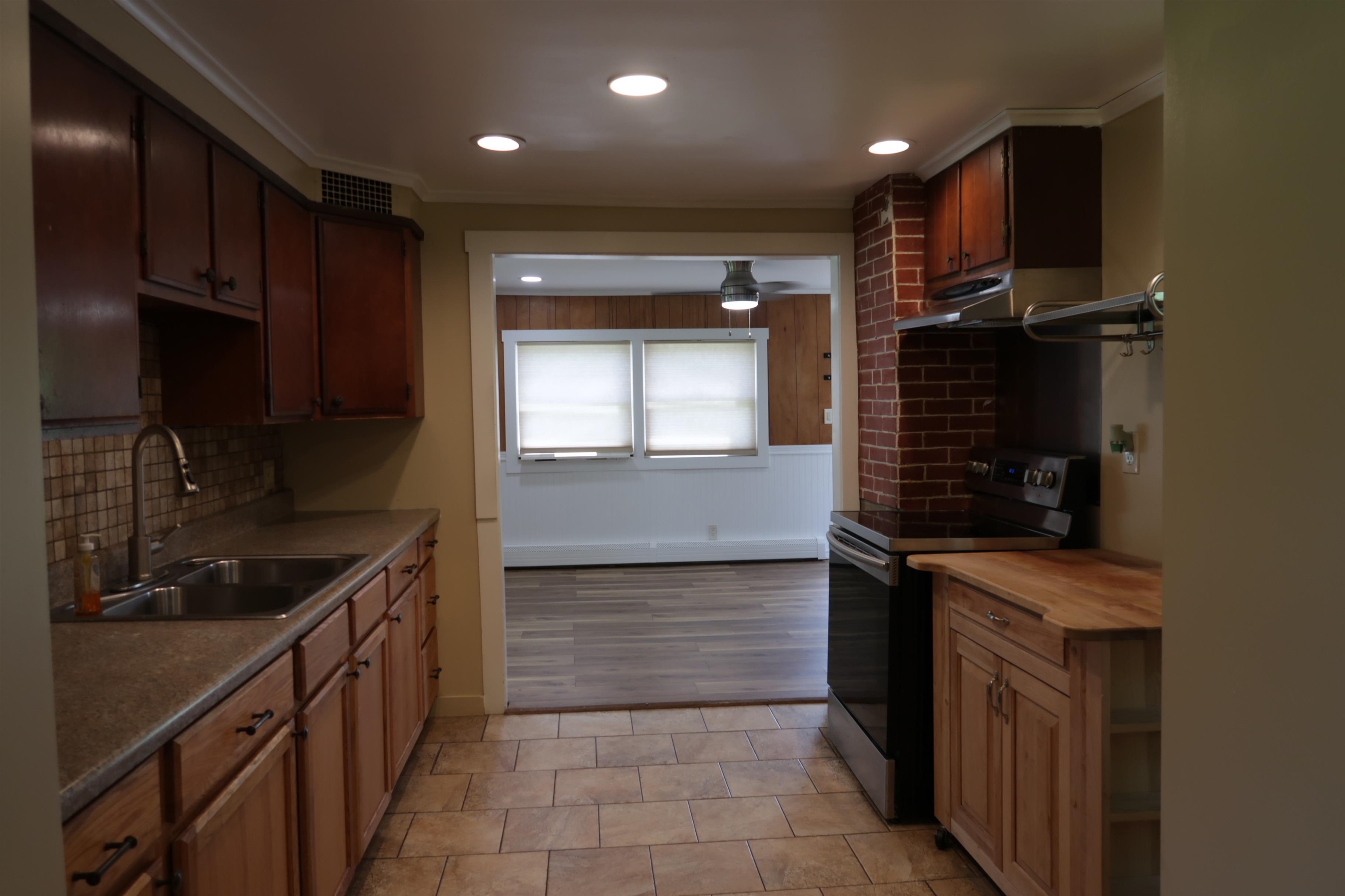 82 Calais Road Worcester, VT 05682 - Photo 11 of 37