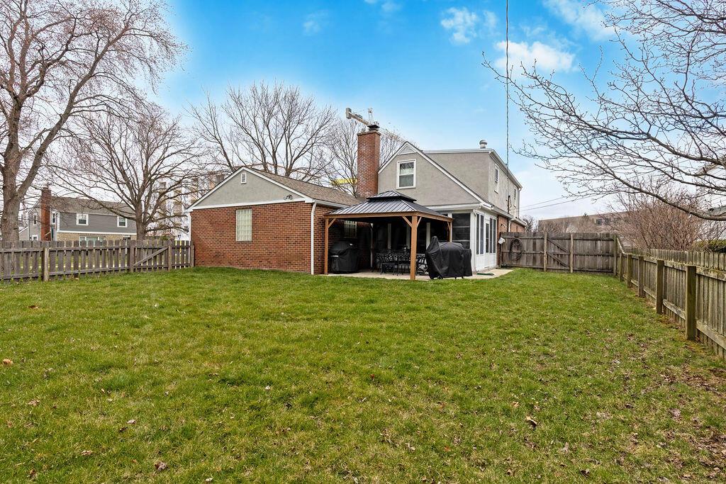 1445 Ashdowne Road Columbus, OH 43221 - Photo 36 of 54 36