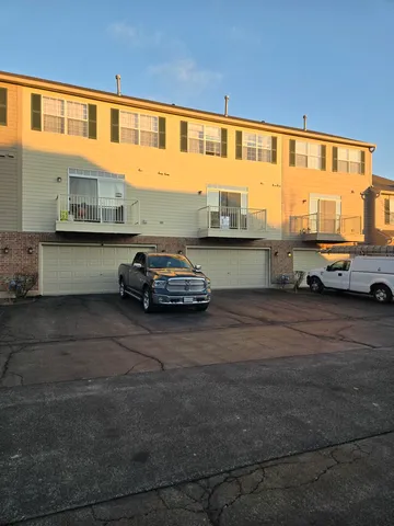 $239,900 | 5220 Cobblers Crossing, McHenry, IL 60050