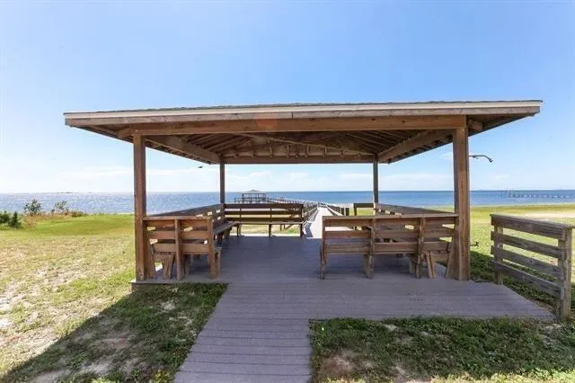 $1,200,000 | 7456 Woodmont Road, Navarre, FL 32566