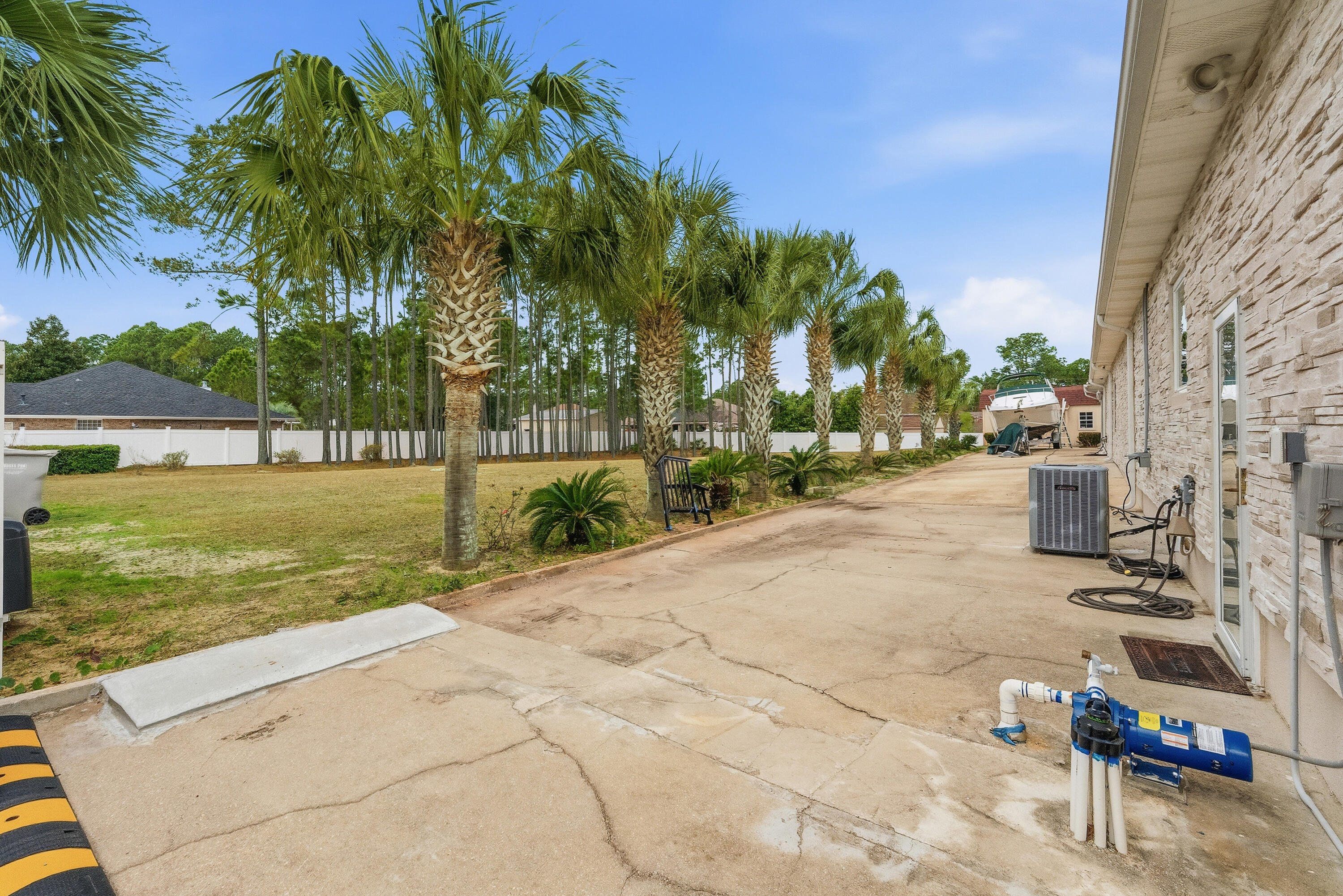 7456 Woodmont Road Navarre, FL 32566 - Photo 11 of 105 Electric gate entrance