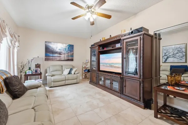 $1,200,000 | 7456 Woodmont Road, Navarre, FL 32566
