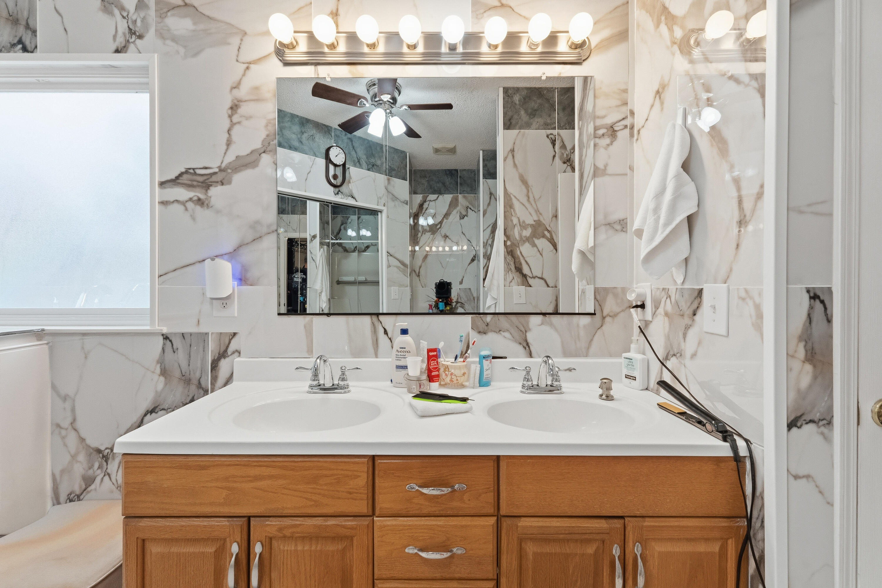 7456 Woodmont Road Navarre, FL 32566 - Photo 60 of 105 primary bath