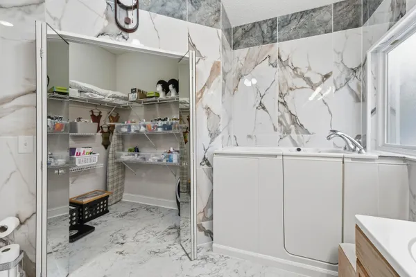 $1,200,000 | 7456 Woodmont Road, Navarre, FL 32566