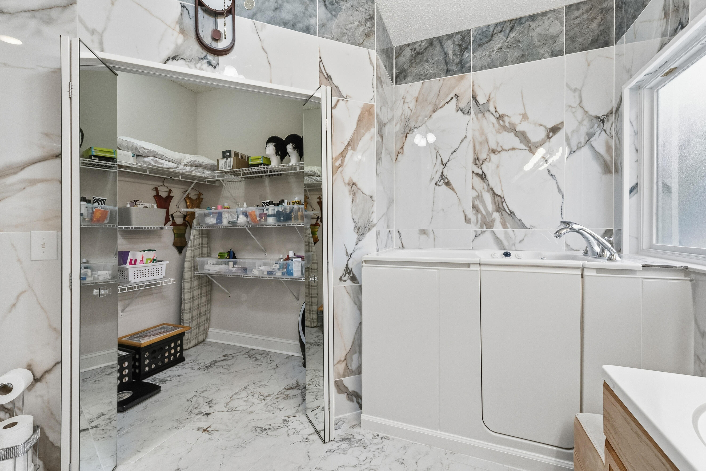 7456 Woodmont Road Navarre, FL 32566 - Photo 61 of 105 primary bath