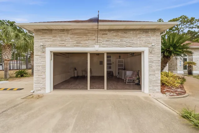 $1,200,000 | 7456 Woodmont Road, Navarre, FL 32566