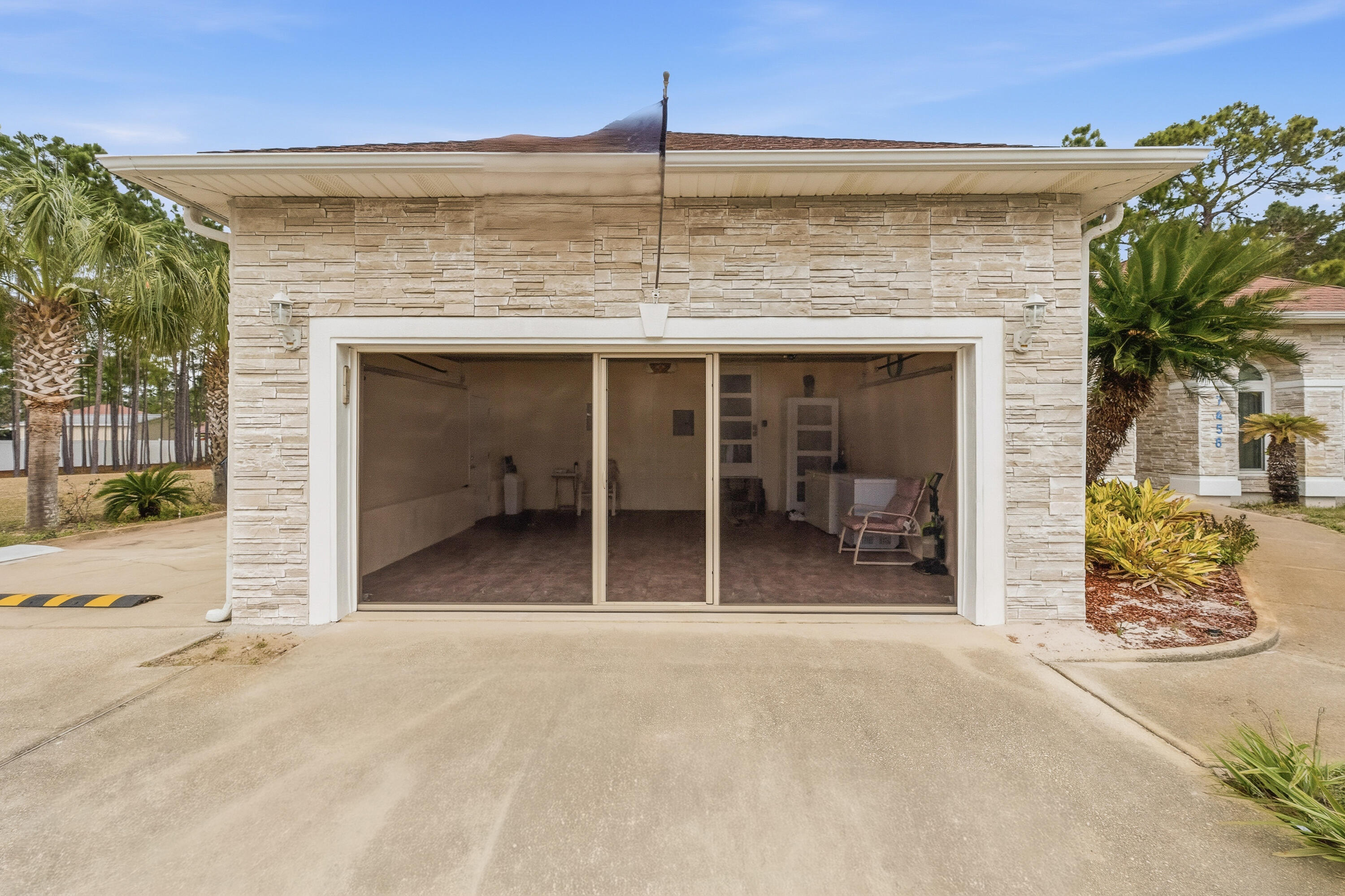 7456 Woodmont Road Navarre, FL 32566 - Photo 85 of 105 2 car garage