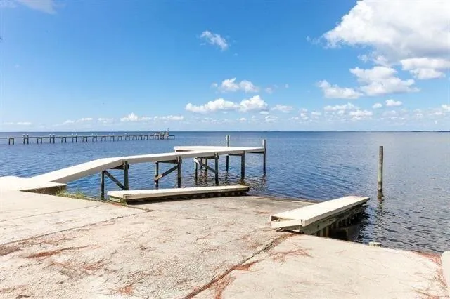 $1,200,000 | 7456 Woodmont Road, Navarre, FL 32566
