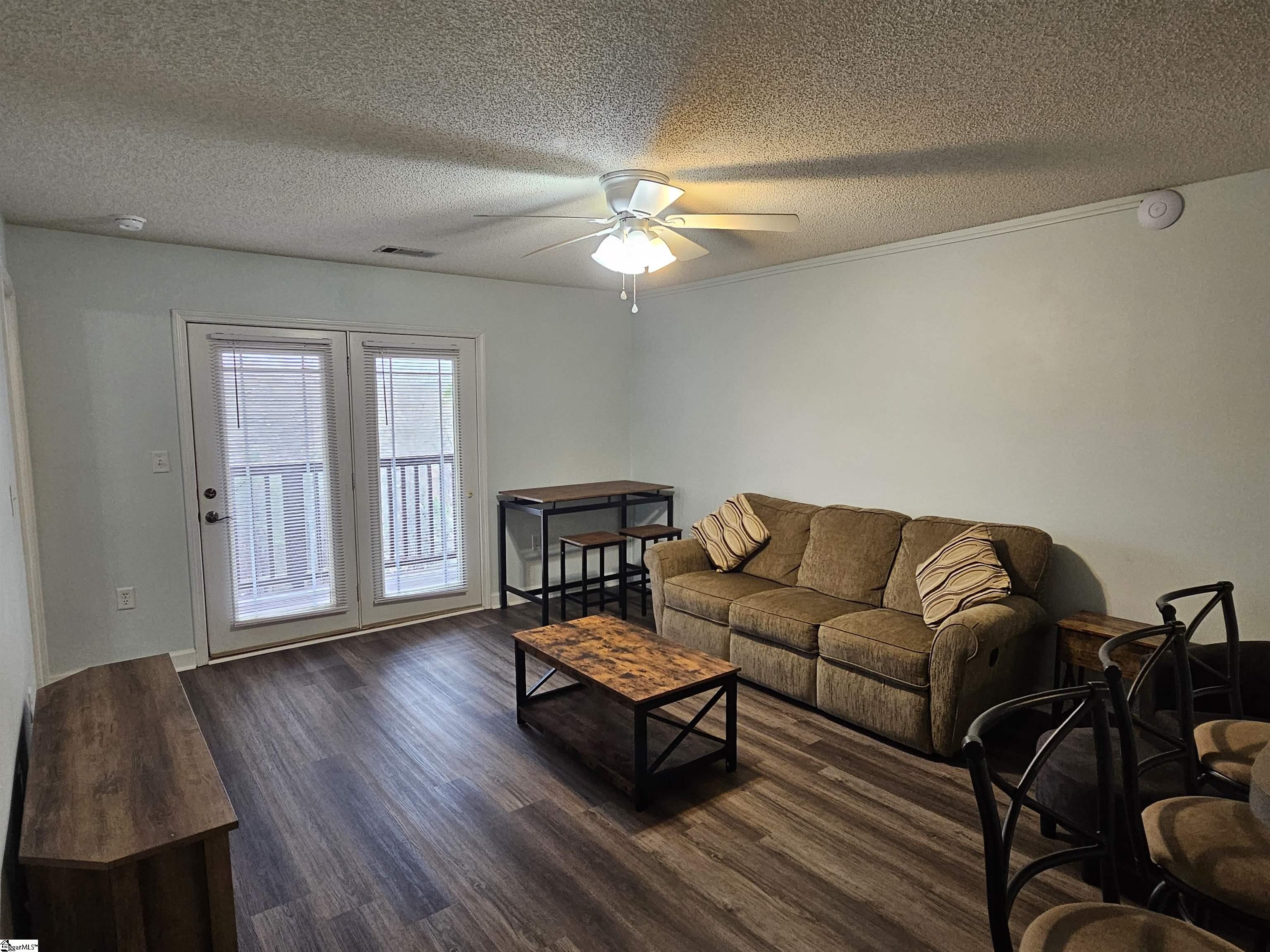 731 Harts Cove Way Seneca, SC 29678 - Photo 6 of 38