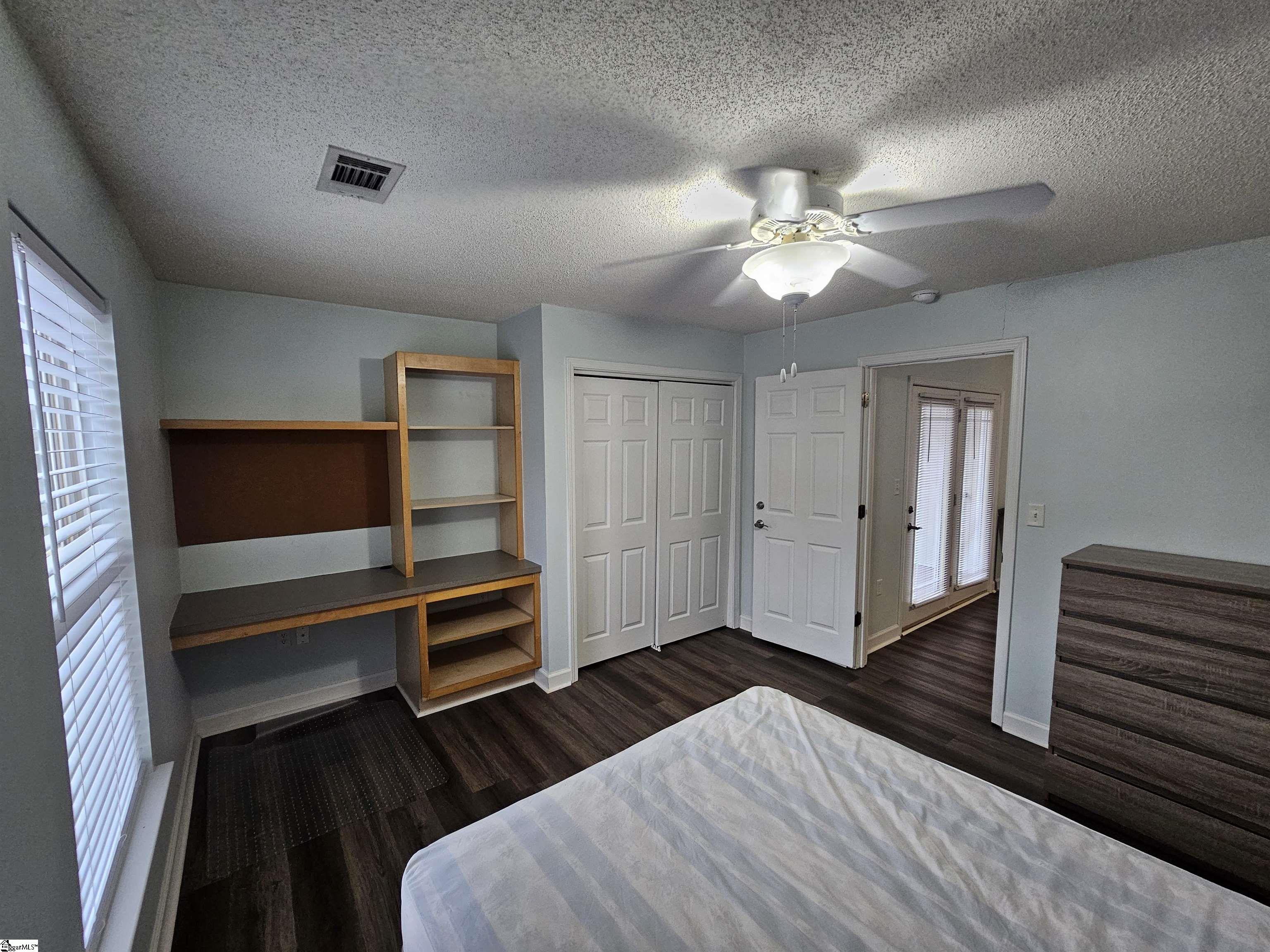 731 Harts Cove Way Seneca, SC 29678 - Photo 8 of 38