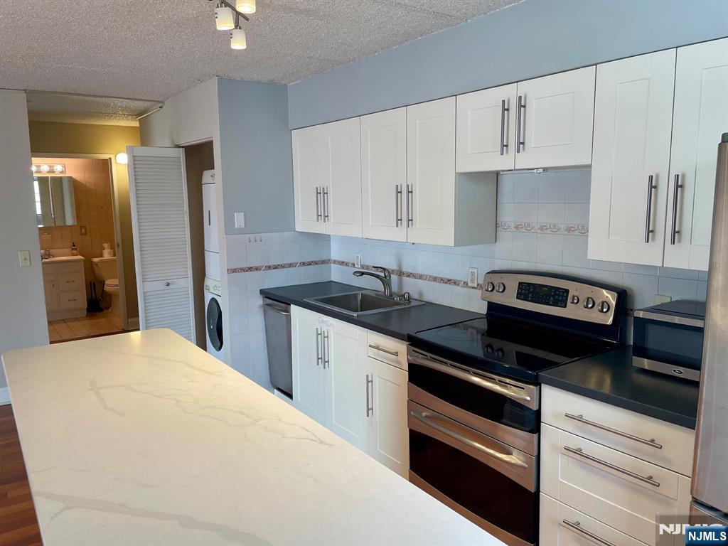 281 Park Street, Unit 1A Hackensack, NJ 07601 - Photo 11 of 18