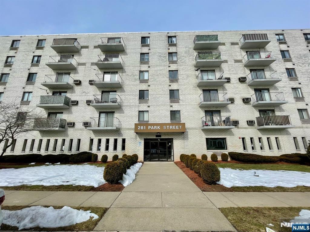 281 Park Street, Unit 1A Hackensack, NJ 07601 - Photo 2 of 18