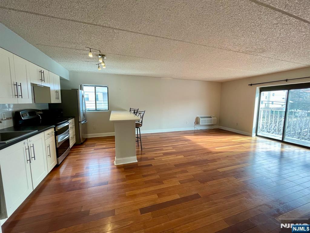 281 Park Street, Unit 1A Hackensack, NJ 07601 - Photo 8 of 18