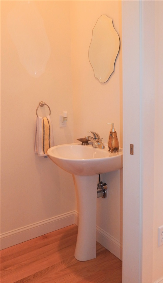 337 Mt Support Road, Unit 503 Lebanon, NH 03766 - Photo 8 of 28