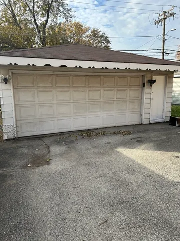 $240,000 | 14316 Dante Avenue, Dolton, IL 60419
